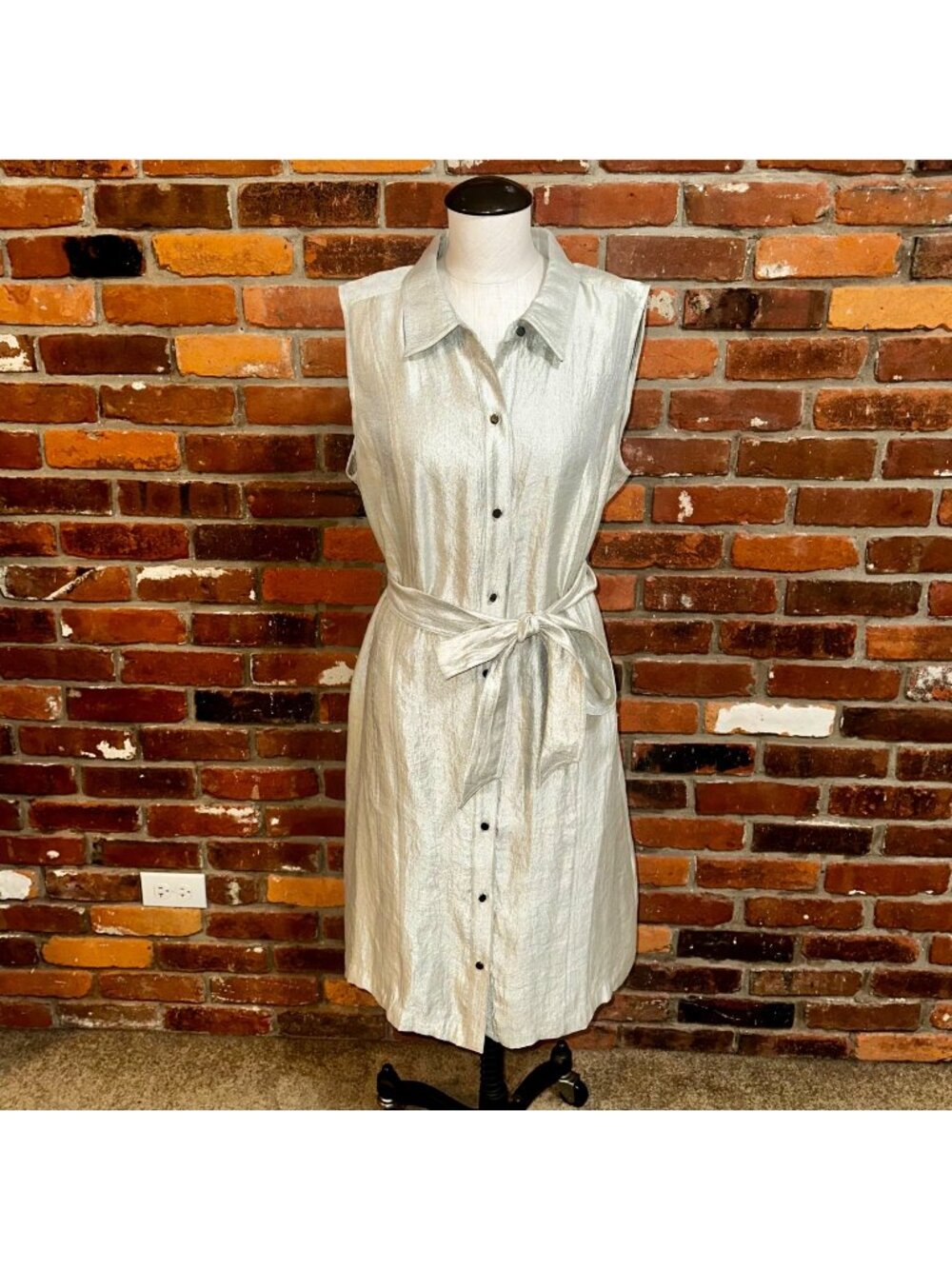 White House Black Market Metallic Sleeveless Shirt Dress Size 16